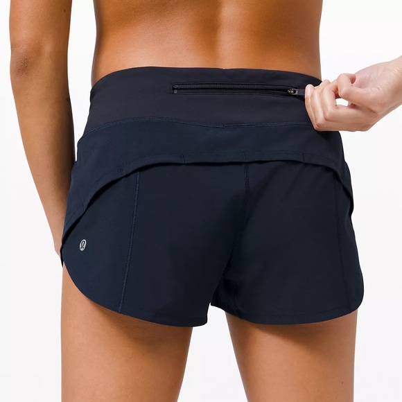 Lululemon Speed Up Low-Rise Short 2.5" size 8 regular in True Navy - Picture 5 of 11